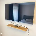Q- Kleine Stadthotel מלון דירות 3*