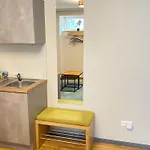 Q- Kleine Stadthotel מלון דירות 3*