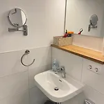 מלון דירות Q- Kleine Stadthotel דינגולפינג