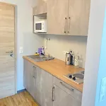 Q- Kleine Stadthotel מלון דירות