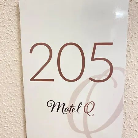 Aparthotel Q- Kleine Stadthotel 3*