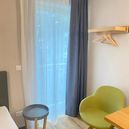 Q- Kleine Stadthotel Aparthotel 3*