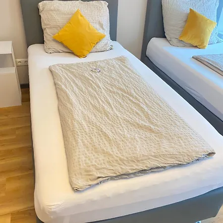 Q- Kleine Stadthotel Aparthotel 3*