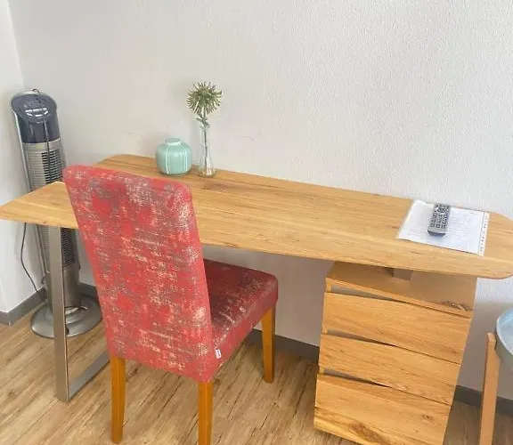 Q- Kleine Stadthotel Hotel apartamentowy 3*