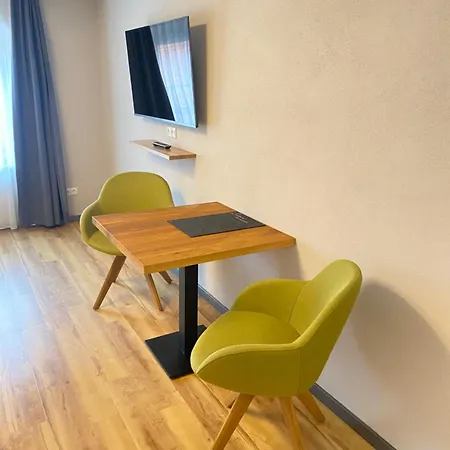 Q- Kleine Stadthotel 3* Dingolfing