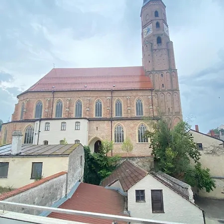 Q- Kleine Stadthotel