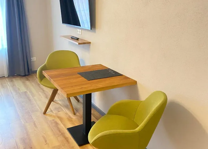 Q- Kleine Stadthotel 3* Dingolfing
